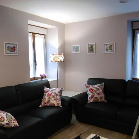 Apartamentos Rurales Imaz Etxea - Urbasa Olazagutía Buitenkant foto